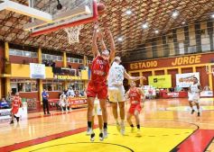 Foto de la galería: Sigue el invicto misionero en la Liga Federal de Básquet
