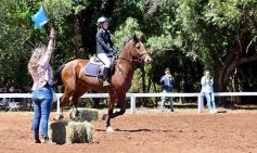Foto de la galería: Equitación y encuentro en el Campo Hípico Casco Rosado de Posadas