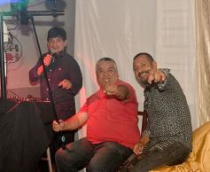 Foto de la galería: Celebración, familia y amigos en los 15 años de Fabiola Luján