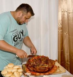 Foto de la galería: Celebración, familia y amigos en los 15 años de Fabiola Luján