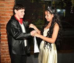 Foto de la galería: Celebración, familia y amigos en los 15 años de Fabiola Luján