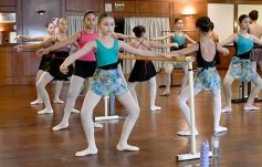 Foto de la galería: Magistral seminario de ballet con Maximiliano Guerra en Posadas