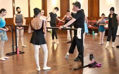 Foto de la galería: Magistral seminario de ballet con Maximiliano Guerra en Posadas