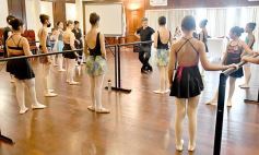 Foto de la galería: Magistral seminario de ballet con Maximiliano Guerra en Posadas