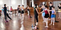 Foto de la galería: Magistral seminario de ballet con Maximiliano Guerra en Posadas