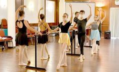 Foto de la galería: Magistral seminario de ballet con Maximiliano Guerra en Posadas