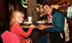 Foto de la galería: Noche de sábado en el centro posadeño