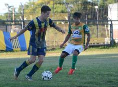 Foto de la galería: Triunfo en suspenso para los auriazules en la 1ra fecha de la Liga Posadeña
