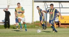Foto de la galería: Triunfo en suspenso para los auriazules en la 1ra fecha de la Liga Posadeña