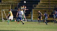 Foto de la galería: Triunfo en suspenso para los auriazules en la 1ra fecha de la Liga Posadeña
