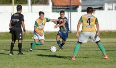 Foto de la galería: Triunfo en suspenso para los auriazules en la 1ra fecha de la Liga Posadeña