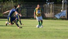 Foto de la galería: Triunfo en suspenso para los auriazules en la 1ra fecha de la Liga Posadeña