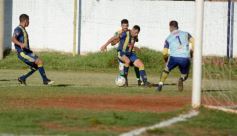 Foto de la galería: Triunfo en suspenso para los auriazules en la 1ra fecha de la Liga Posadeña