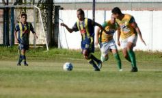 Foto de la galería: Triunfo en suspenso para los auriazules en la 1ra fecha de la Liga Posadeña