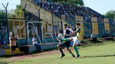 Foto de la galería: Triunfo en suspenso para los auriazules en la 1ra fecha de la Liga Posadeña