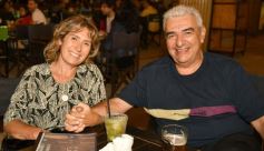 Foto de la galería: Noche de sábado y encuentro con amigos en la zona de El Brete de Posadas