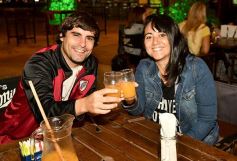 Foto de la galería: Noche de sábado y encuentro con amigos en la zona de El Brete de Posadas