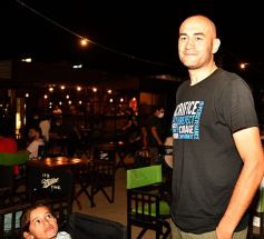 Foto de la galería: Noche de sábado y encuentro con amigos en la zona de El Brete de Posadas