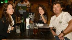 Foto de la galería: Noche de sábado y encuentro con amigos en la zona de El Brete de Posadas