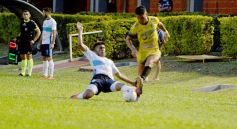 Foto de la galería: Crucero festejó en casa y lidera su zona en el Federal A