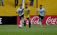 Foto de la galería: Crucero festejó en casa y lidera su zona en el Federal A