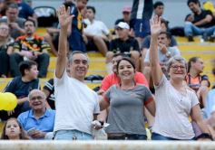 Foto de la galería: Crucero festejó en casa y lidera su zona en el Federal A