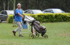 Foto de la galería: El Torneo Apertura de Golf del Tacurú brilló con neblina incluida