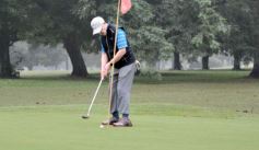 Foto de la galería: El Torneo Apertura de Golf del Tacurú brilló con neblina incluida