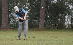 Foto de la galería: El Torneo Apertura de Golf del Tacurú brilló con neblina incluida