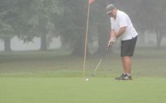Foto de la galería: El Torneo Apertura de Golf del Tacurú brilló con neblina incluida
