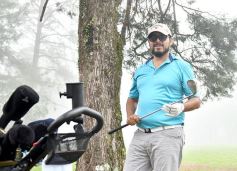Foto de la galería: El Torneo Apertura de Golf del Tacurú brilló con neblina incluida