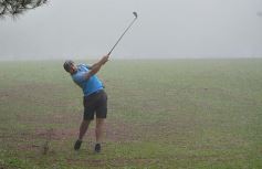 Foto de la galería: El Torneo Apertura de Golf del Tacurú brilló con neblina incluida