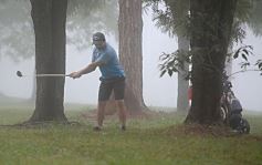 Foto de la galería: El Torneo Apertura de Golf del Tacurú brilló con neblina incluida