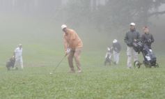 Foto de la galería: El Torneo Apertura de Golf del Tacurú brilló con neblina incluida