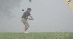 Foto de la galería: El Torneo Apertura de Golf del Tacurú brilló con neblina incluida