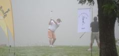 Foto de la galería: El Torneo Apertura de Golf del Tacurú brilló con neblina incluida