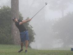 Foto de la galería: El Torneo Apertura de Golf del Tacurú brilló con neblina incluida