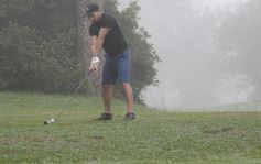 Foto de la galería: El Torneo Apertura de Golf del Tacurú brilló con neblina incluida