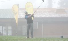 Foto de la galería: El Torneo Apertura de Golf del Tacurú brilló con neblina incluida
