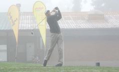 Foto de la galería: El Torneo Apertura de Golf del Tacurú brilló con neblina incluida