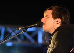 Foto de la galería: Celebración, fe y emoción en la Misa Popular de las Misiones del Jueves Santo