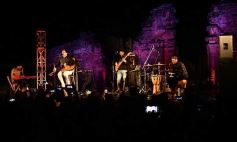 Foto de la galería: Celebración, fe y emoción en la Misa Popular de las Misiones del Jueves Santo