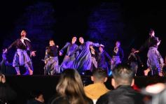 Foto de la galería: Celebración, fe y emoción en la Misa Popular de las Misiones del Jueves Santo