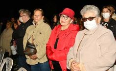 Foto de la galería: Celebración, fe y emoción en la Misa Popular de las Misiones del Jueves Santo