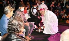 Foto de la galería: Celebración, fe y emoción en la Misa Popular de las Misiones del Jueves Santo