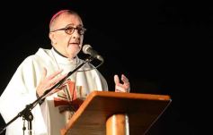 Foto de la galería: Celebración, fe y emoción en la Misa Popular de las Misiones del Jueves Santo