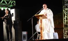 Foto de la galería: Celebración, fe y emoción en la Misa Popular de las Misiones del Jueves Santo