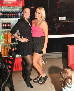 Foto de la galería: Festejos y mucho baile en la noche de viernes en Posadas