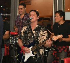 Foto de la galería: Festejos y mucho baile en la noche de viernes en Posadas