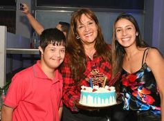 Foto de la galería: Festejos y mucho baile en la noche de viernes en Posadas